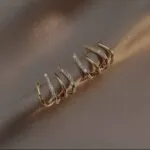 Diamond Claw Earrings Golden & Silver - Image 3