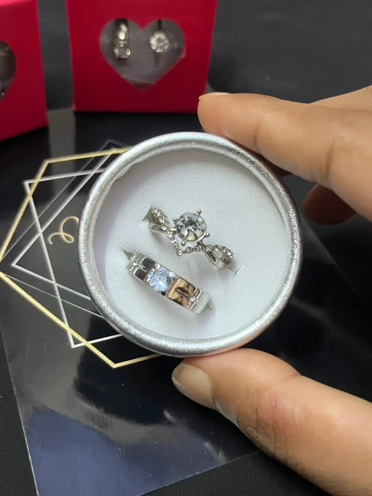 Zircon King & Queen Couple Ring Set with Gift Box – Elegant Matching Rings for Couples - Image 2