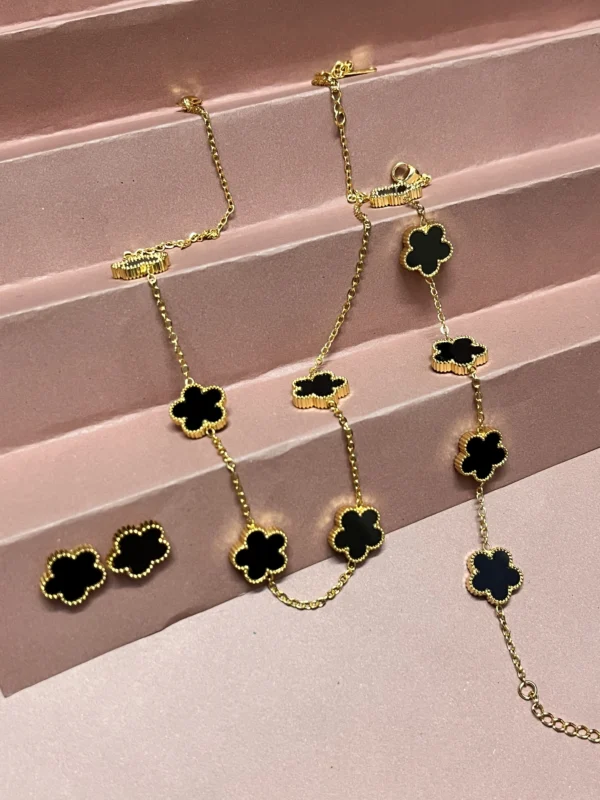 Stainless Steel Clover Jewelry Set – Necklace, Earrings & Bracelet for Women