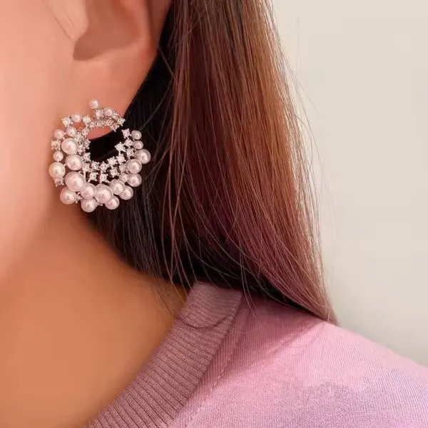 Pearl & Zircon Irregular Round Stud Earrings – Unique Fashion Jewelry for Women