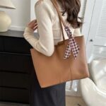Large Capacity Tote Bag for Women – Classic Luxury Handbag, Designer Shopping Bag, Big Brand Style - Image 2
