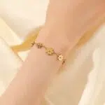 Stainless Steel Golden Daisy Bracelet for Women – Trendy Non-Fading Flower Hand Chain Jewelry Gift - Image 4